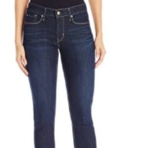 Plus Size Levis Signature Gold Label Women's